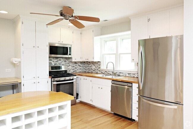 Building Photo - Charming Fry's Spring Home, Pre-Wired For ...