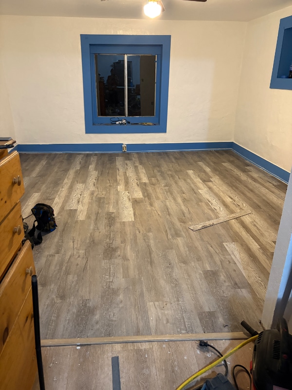 Photo - 205 N Hendren Ave