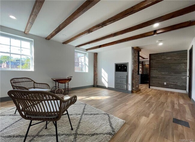 5 Leonard St Studio  