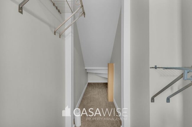 Photo - 1065 Berg Pl