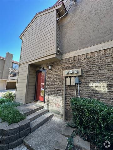 Building Photo - 5200 Martel Ave Unit 30B Rental