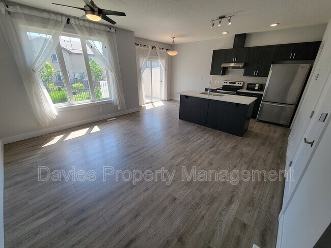 Photo - 4835 Wright Dr SW