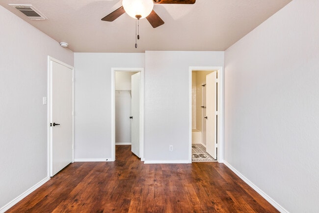 Master BR - 7902 Morning Grove