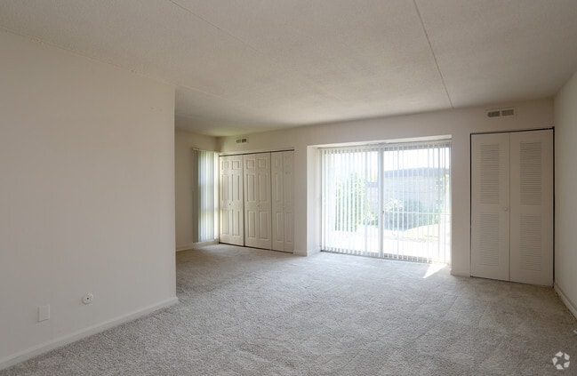 Living Room - Top of the Hill Apartments