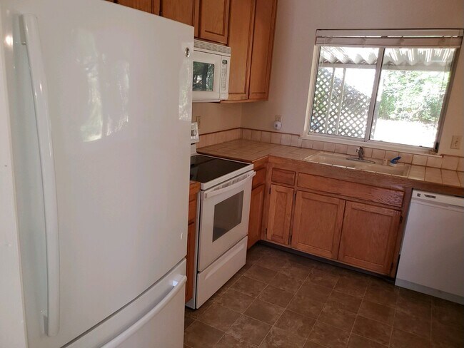 Photo - 19080 Stonegate Rd