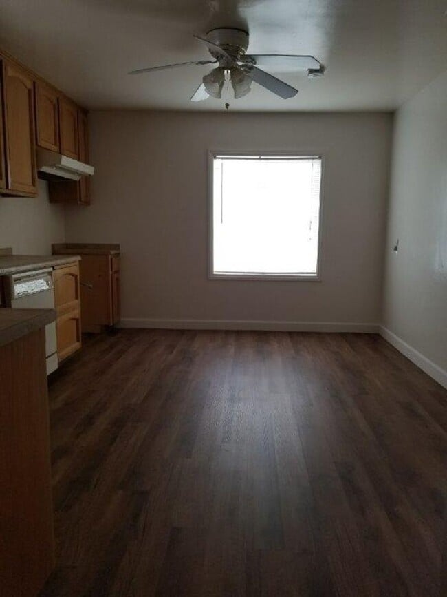 Photo - 13400 Rosedale Hwy