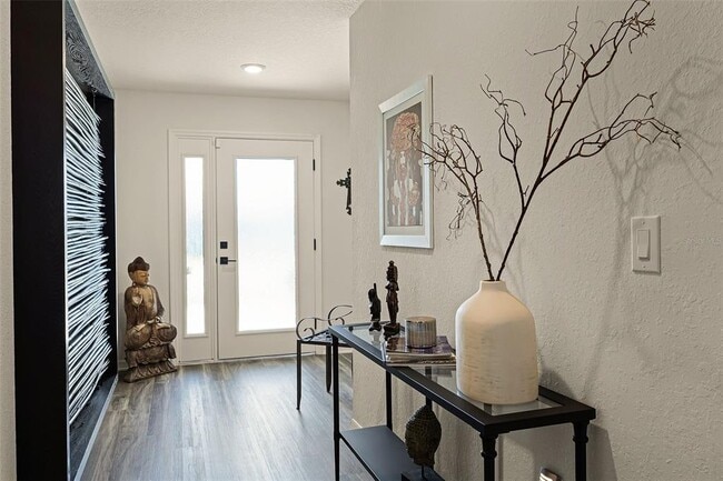 Photo - 1535 Eucalyptus Wy