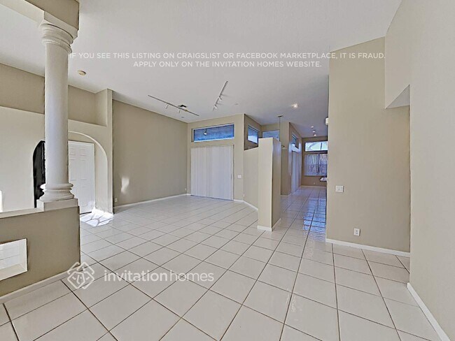 Photo - 8227 NW 41st St