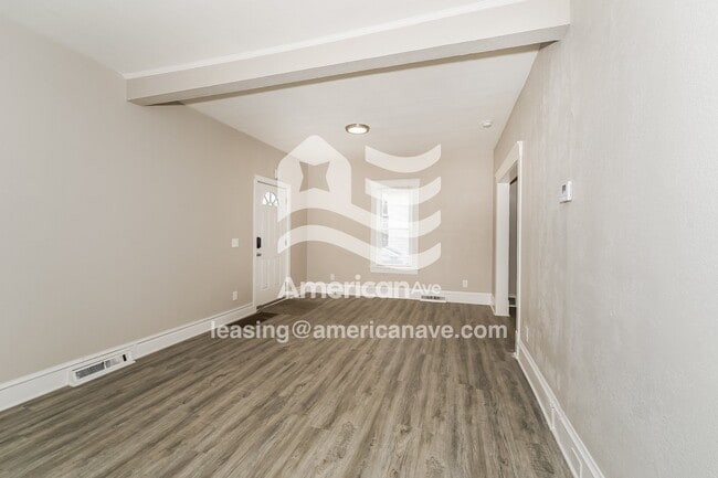 Photo - 207 W 29th St