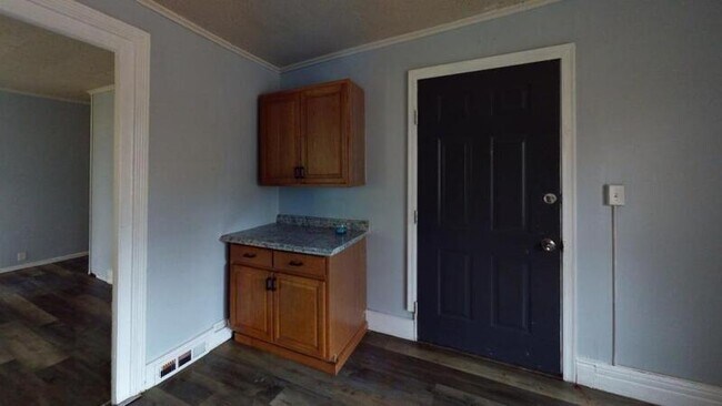 Photo - 10 Locust St