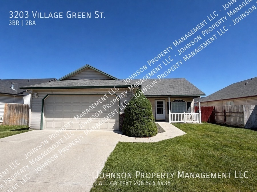 Photo - 3203 Village Green St