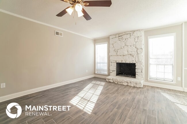 Photo - 1811 Tissington Dr