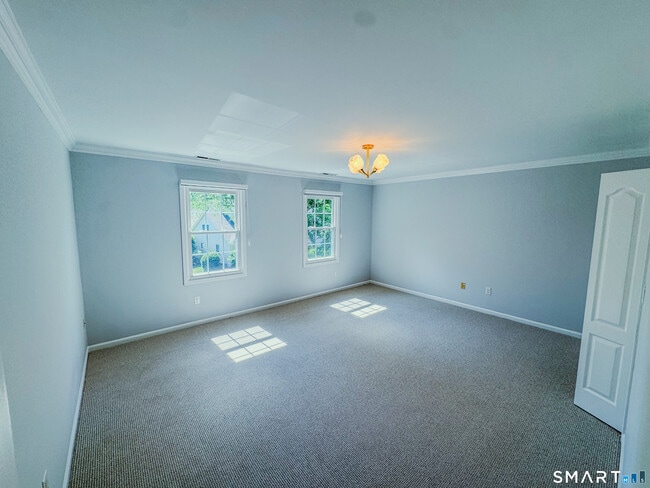 Building Photo - 123 Governor Trumbull Way Unit 123