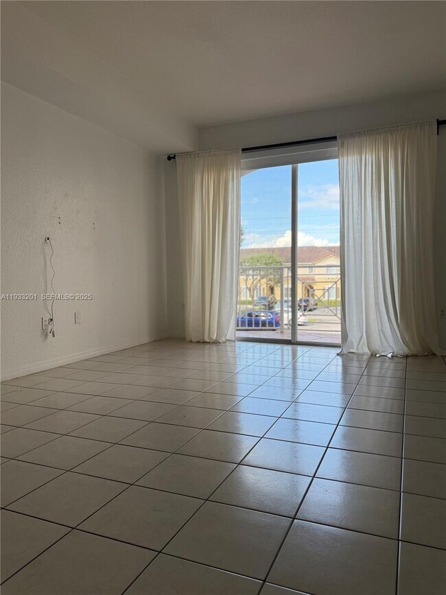 Photo - 8854 W Flagler St Unidad 210