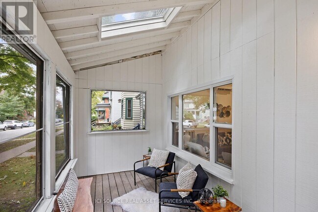 Photo - 304 Lincoln Rd Unit 1