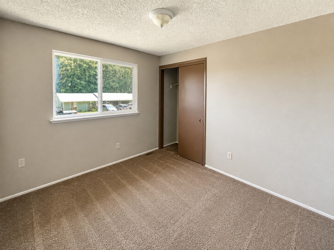 Photo - 11080 N Skagit St