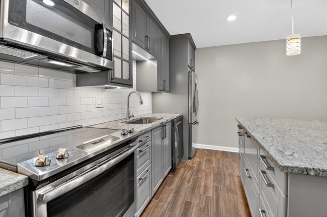 Photo - 600 Q St NW Unit B
