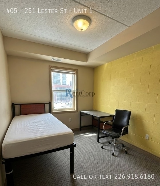 Building Photo - 251-251 Lester St Unit 1