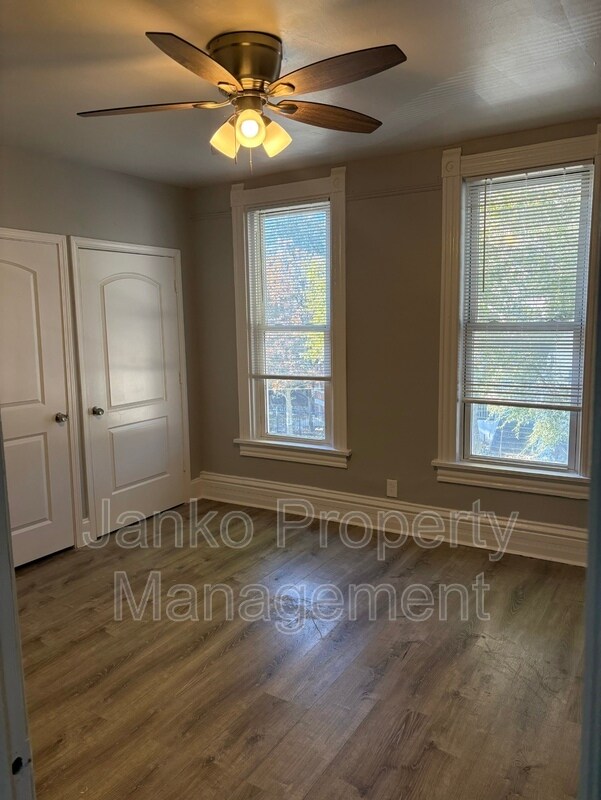 Photo - 7111 S Greenwood Ave Unit 2