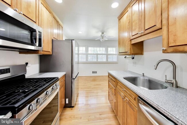 Photo - 11907 Hunters Ln