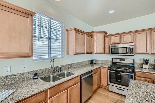 Photo - 5 Bedroom in Anthem Highlands