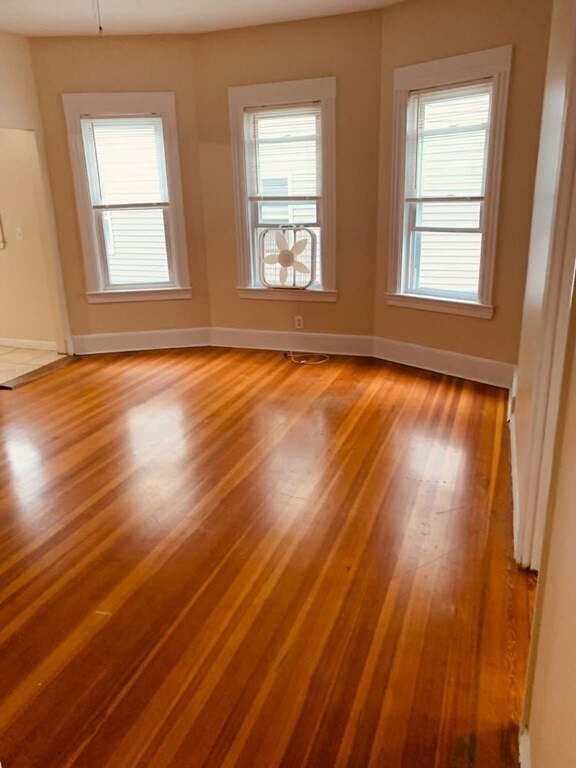 Photo - 84 Vernal St