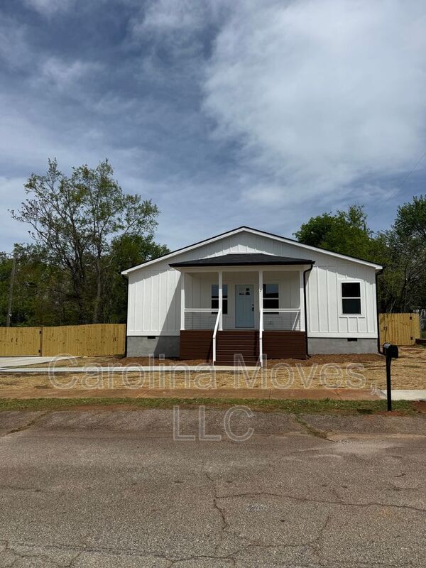 Building Photo - 7 2nd Ave