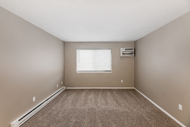 Photo - 4648 Talmadge Rd Unit 4672 Talmadge Rd Apt 3B