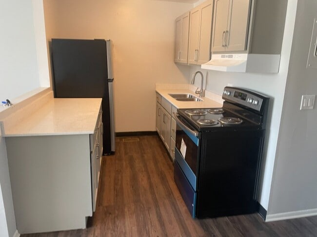 Photo - 436 3335 S Unit 6