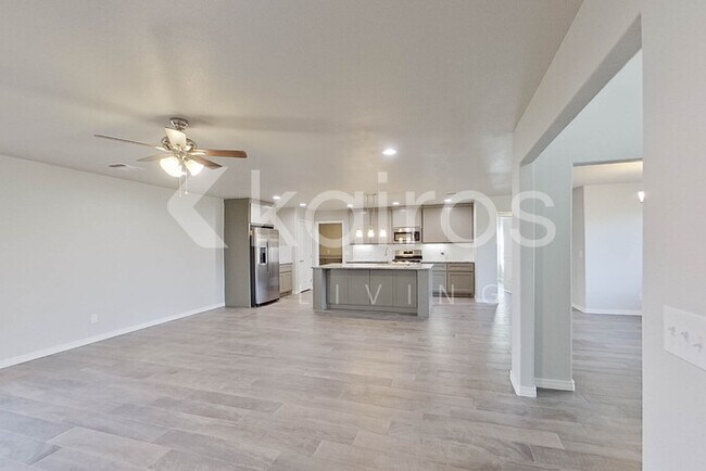 Photo - 2803 Bismarck Ave