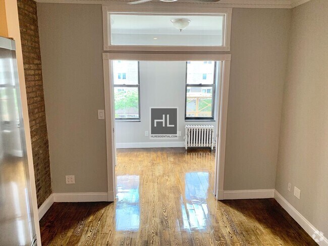 Building Photo - 10 AVENUE Unit 3D Rental