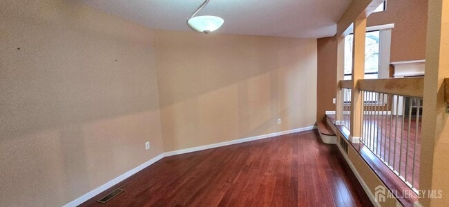 Photo - 44 Azalea Ct