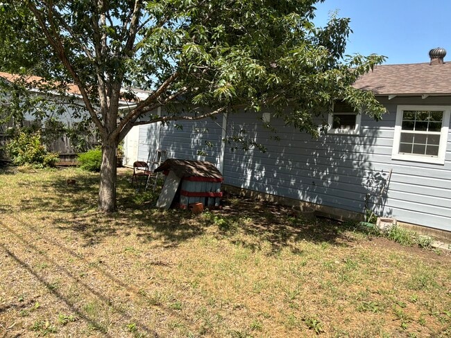 Photo - 3708 S Jones St