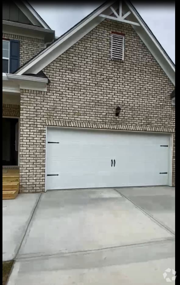Building Photo - 201 Valimar Dr Rental