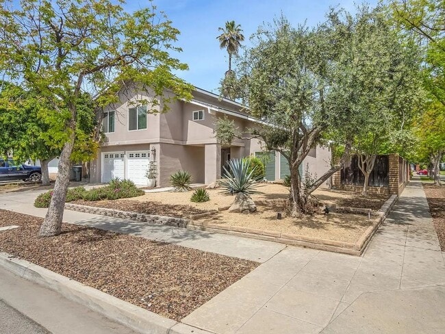 Photo - Beautifully Updated North Fresno 3/3