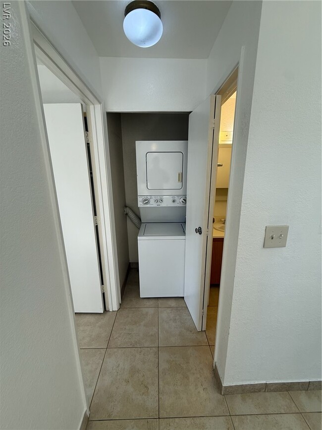Photo - 440 Elm Dr Unit 103