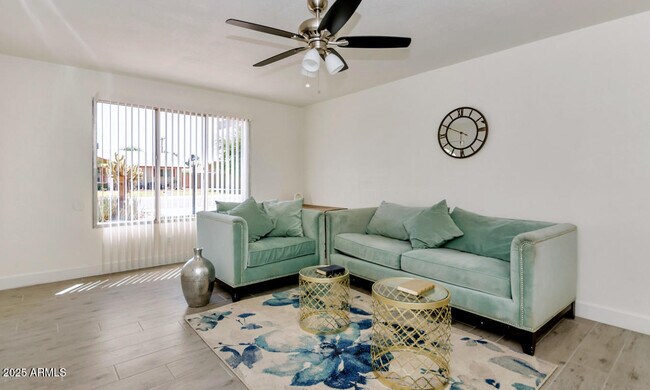 Photo - 1150 E Bishop Dr