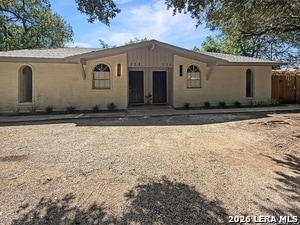 Building Photo - 226 Melliff Dr