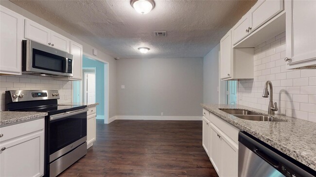 Photo - 7346 Iwo Jima Rd