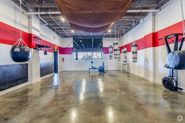 9 Rounds Boxing Room