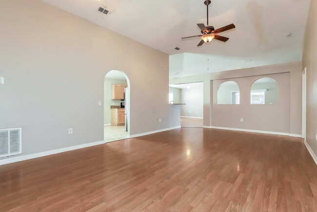 Photo - 1106 Soaring Osprey Way