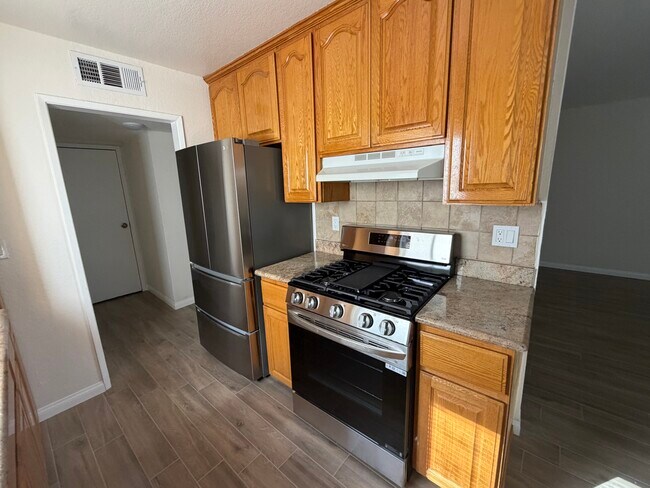 Photo - 14265 Terra Bella St