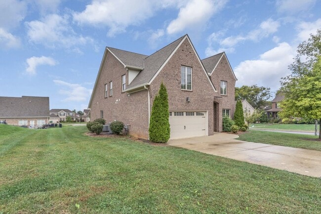 Photo - 4BR/3.5BA All-Brick Home Near Top Williams...
