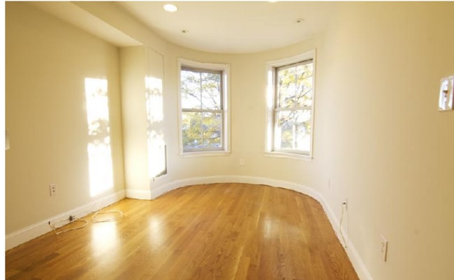 Photo - 96 Hammond St