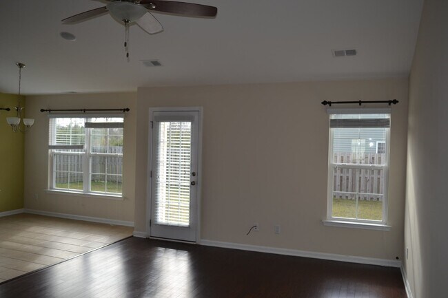 130 Truscott Ct