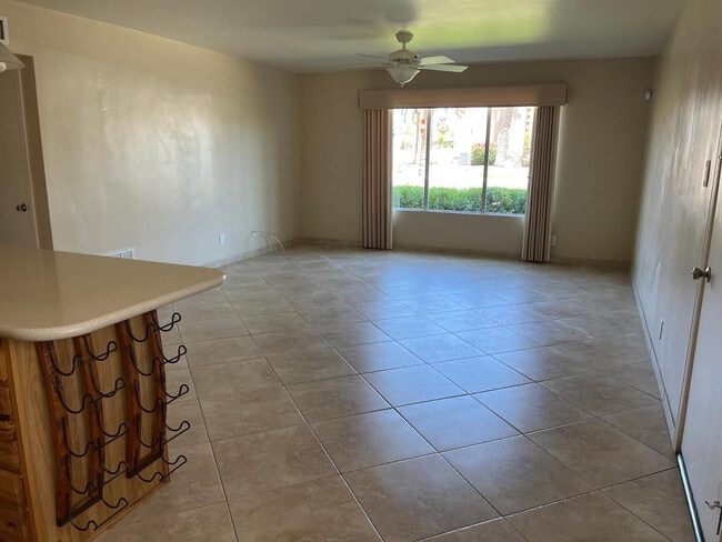 Photo - 6805 E 2nd St Unidad 11