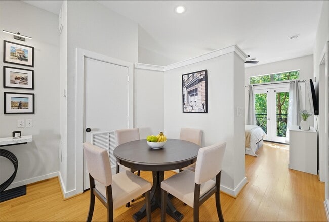 Photo - 806 Jackson Hill St Unit 203