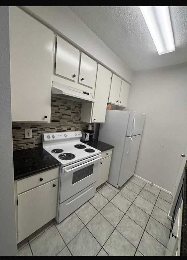 Photo - 7900 N Stadium Dr Unit 109