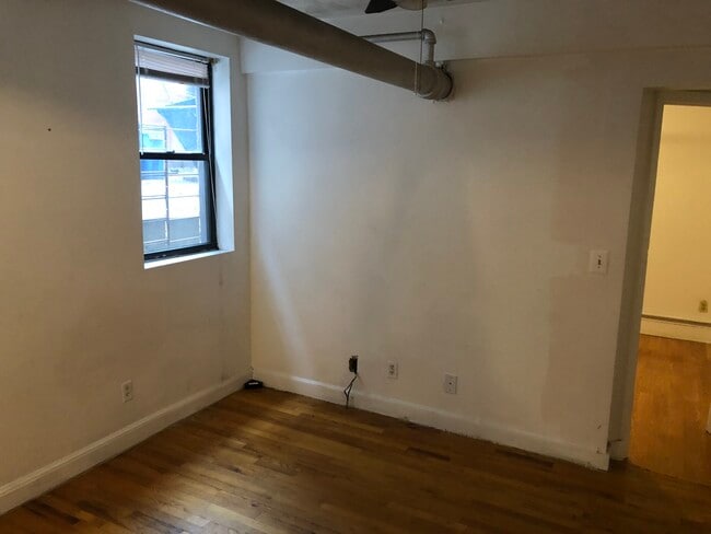 Photo - 1258 Commonwealth Ave Unit B