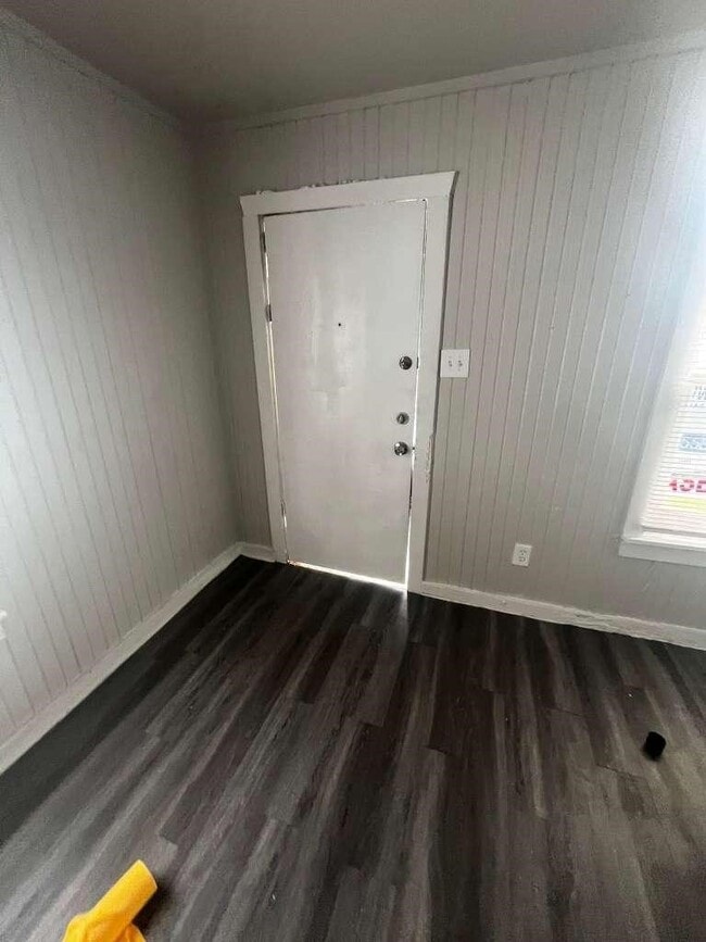 Photo - 1411 Mcneil St